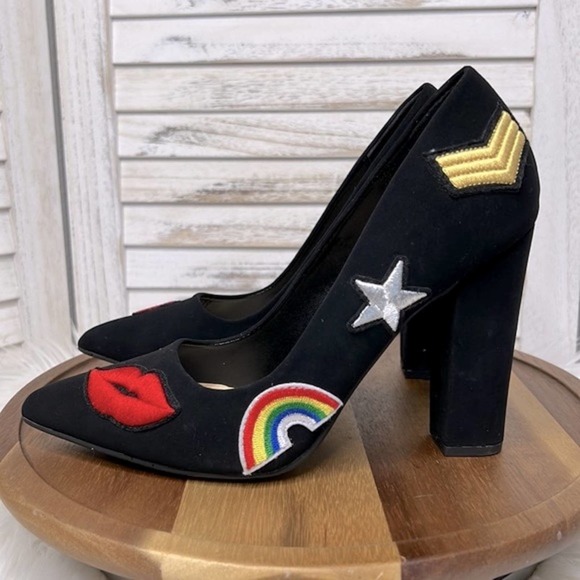 NOT JUST A PUMP l Retro Embroidered Graphic Patch Lips Rainbow Star Pump 8 - Picture 5 of 10